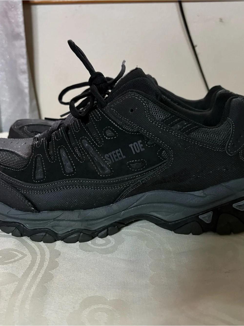 Skechers Men's Black Athletic Steel Toe Sneakers